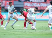 Pekan Ke-23 BRI Liga 1: Hujan Kartu Merah, Persib Kokoh di Puncak, dan Sengitnya Zona Degradasi